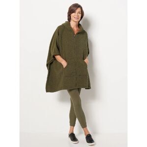 KOOLABURRA BY UGG Popcorn Sherpa Hooded Oversized Poncho One Size